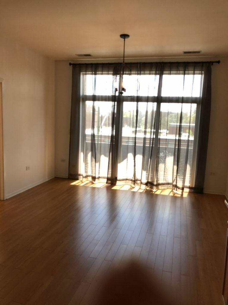 Property Photo: 2935 N Clybourn Avenue 302 IL 60618