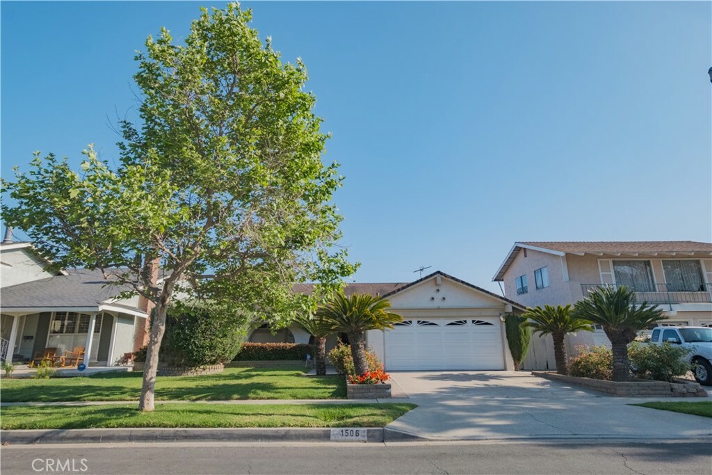 1506 West Sharon Road  Santa Ana CA 92706 photo