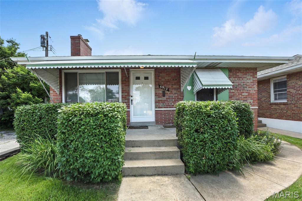Property Photo:  6912 Hampton Avenue  MO 63109 