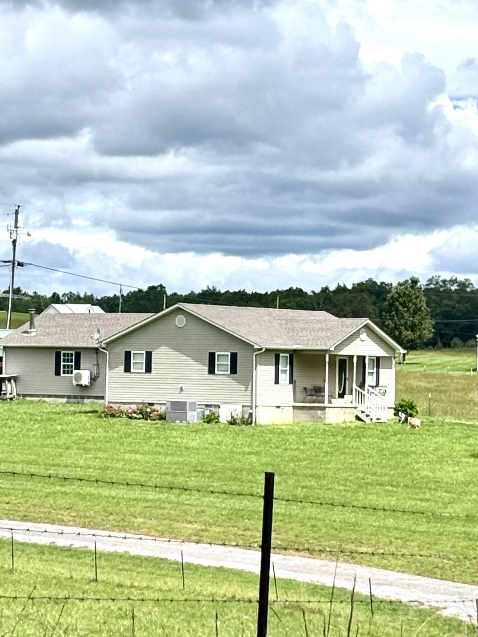 Property Photo:  739 Johnson Town Rd  TN 37166 