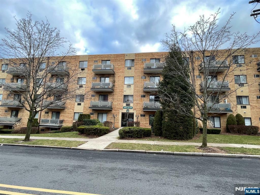 Property Photo: 100 2nd Street Ll7 NJ 07601