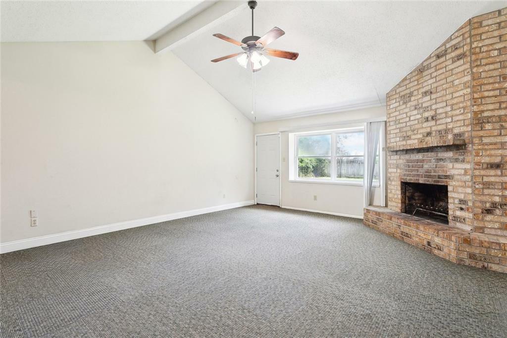Property Photo: 119 N Queens Drive LA 70458