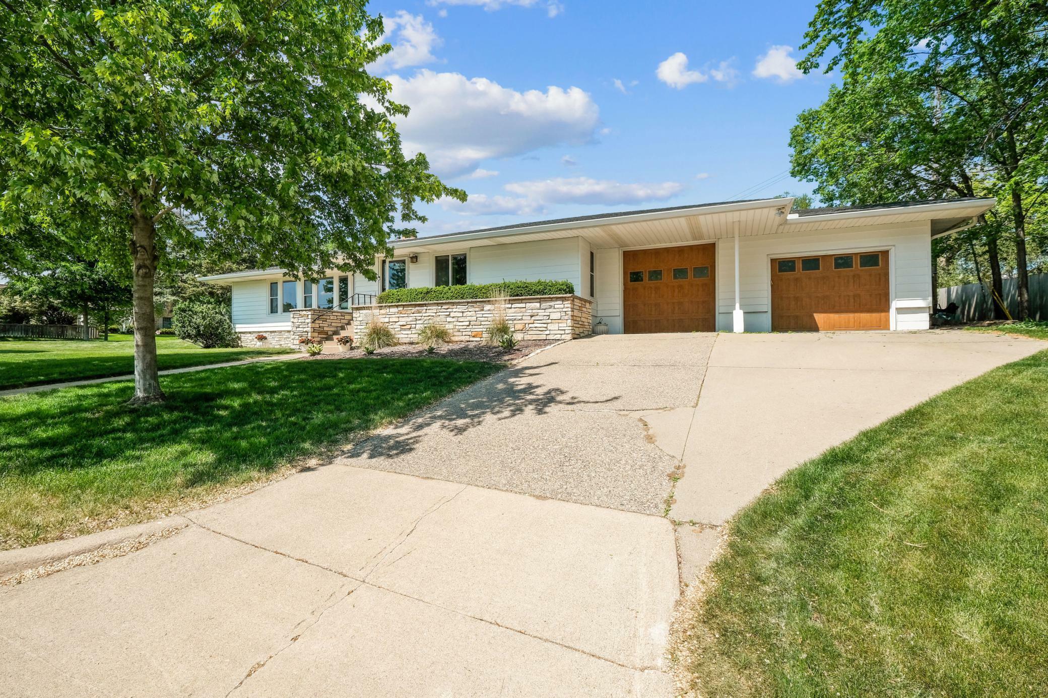 Property Photo: 3847 Huntington Avenue MN 55416