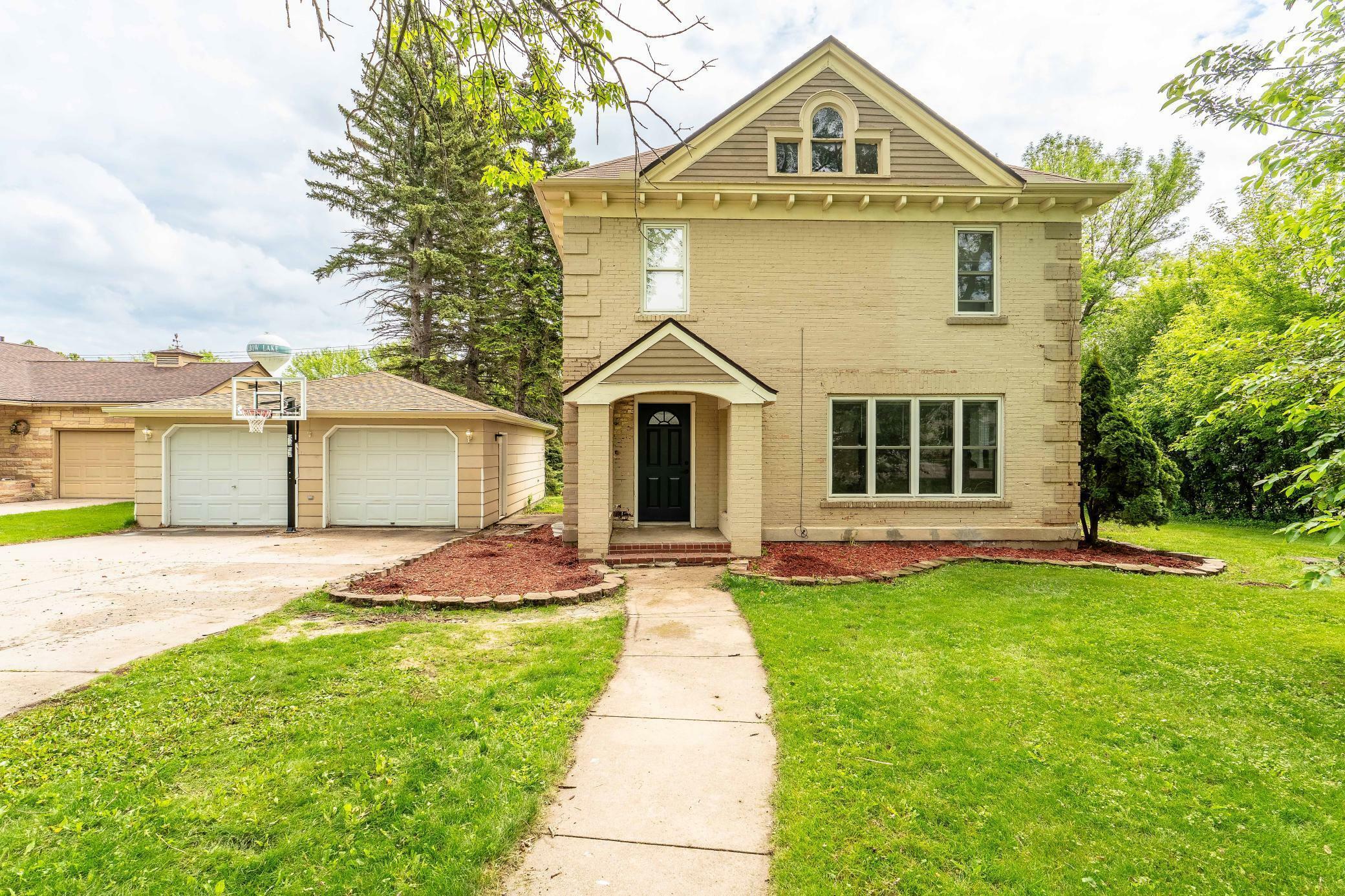 Property Photo: 113 7th Avenue SE MN 56531