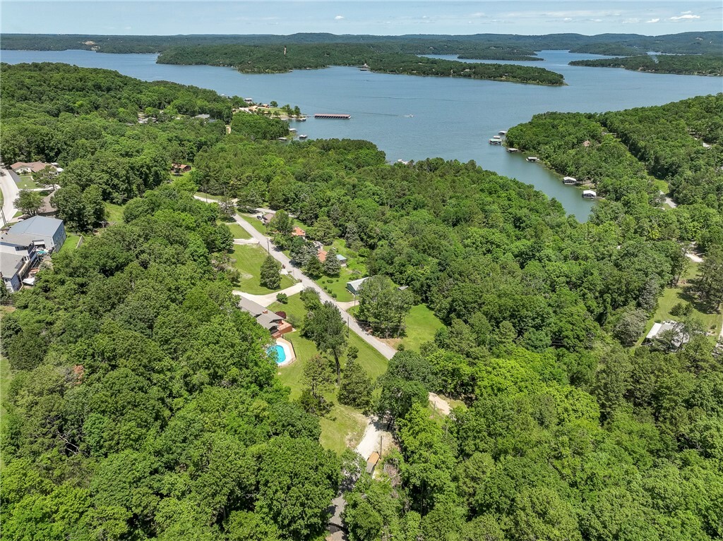 Property Photo: 19051 Pinecrest Lane AR 72756