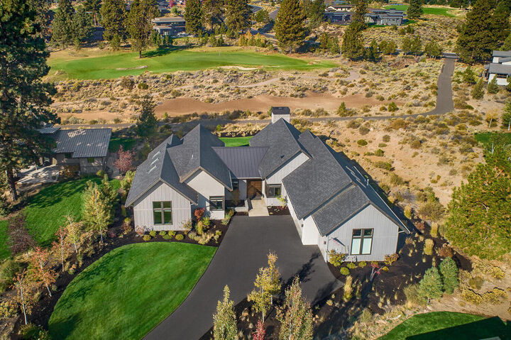 Property Photo:  19430 Randall Court  OR 97702 