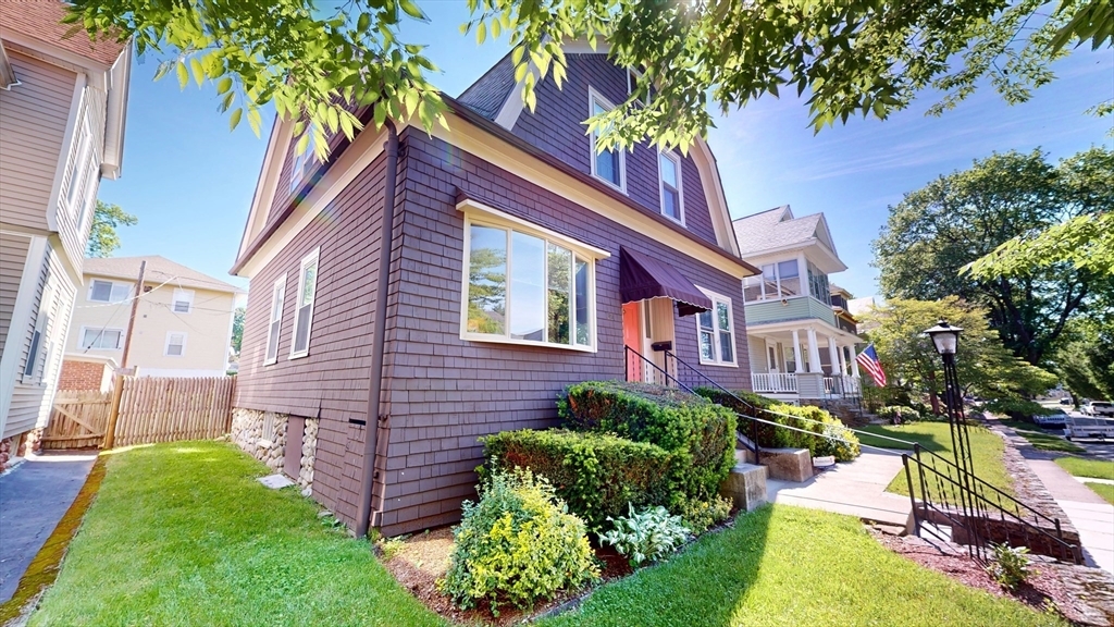 Property Photo:  30 Hartshorn Avenue  MA 01602 
