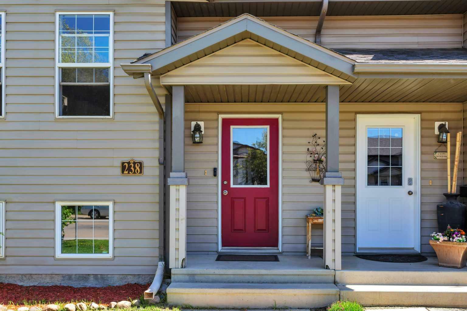 Property Photo: 238 Kendrew Drive AB T4P 3Z1