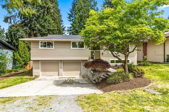 1231  121st Place SE  Everett WA 98208 photo