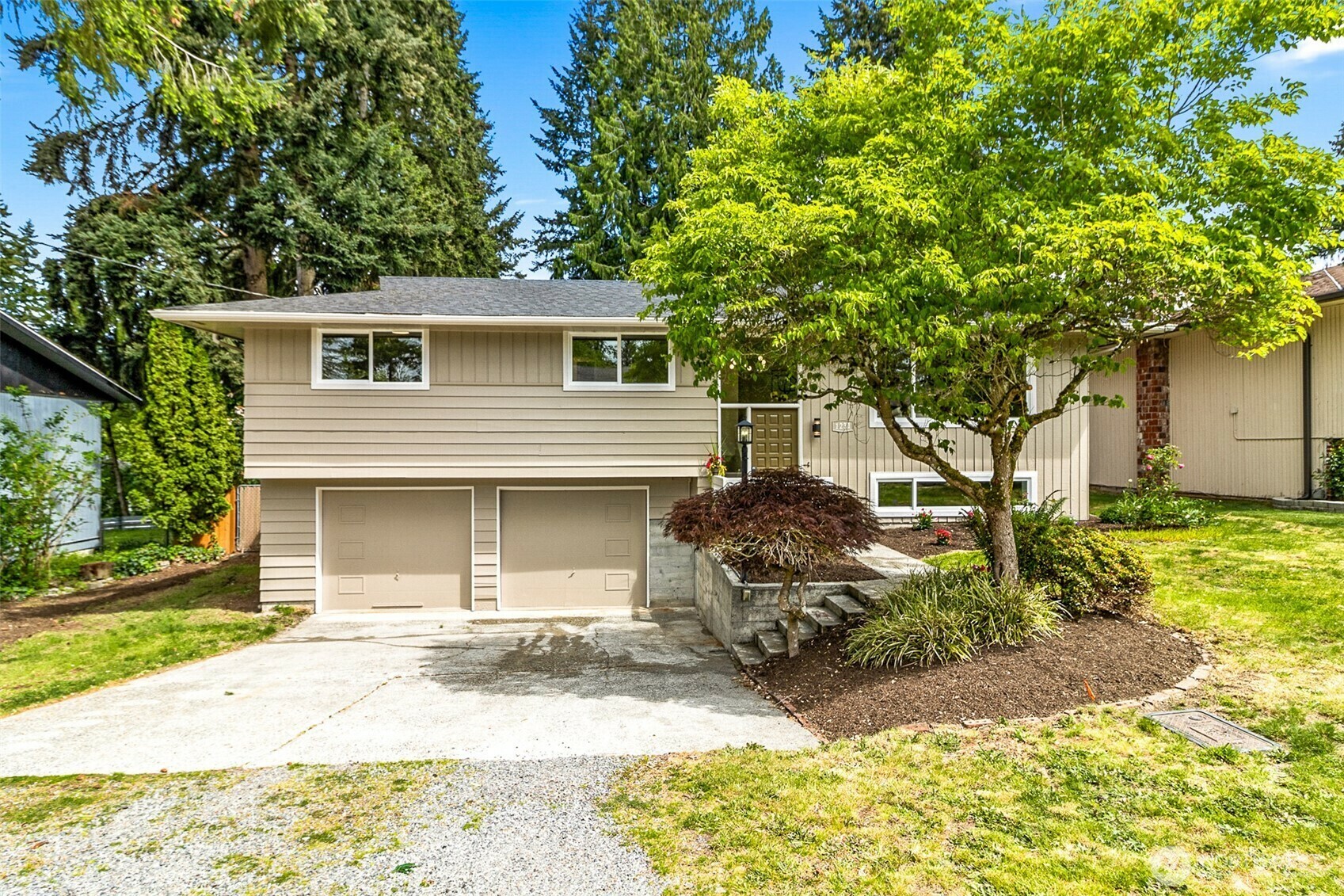 Property Photo: 1231 121st Place SE WA 98208