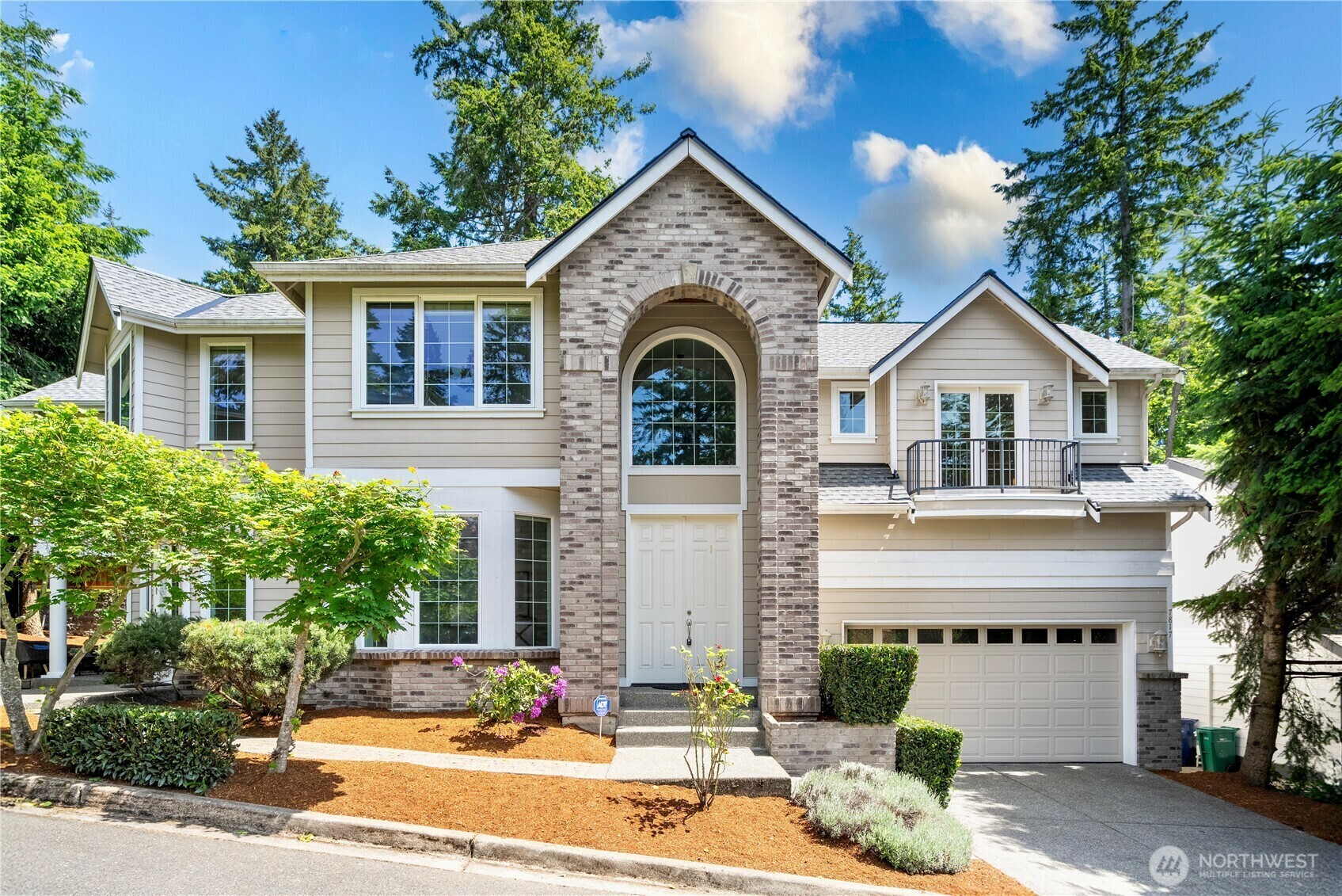 Property Photo: 7817 NE 112th Street WA 98034