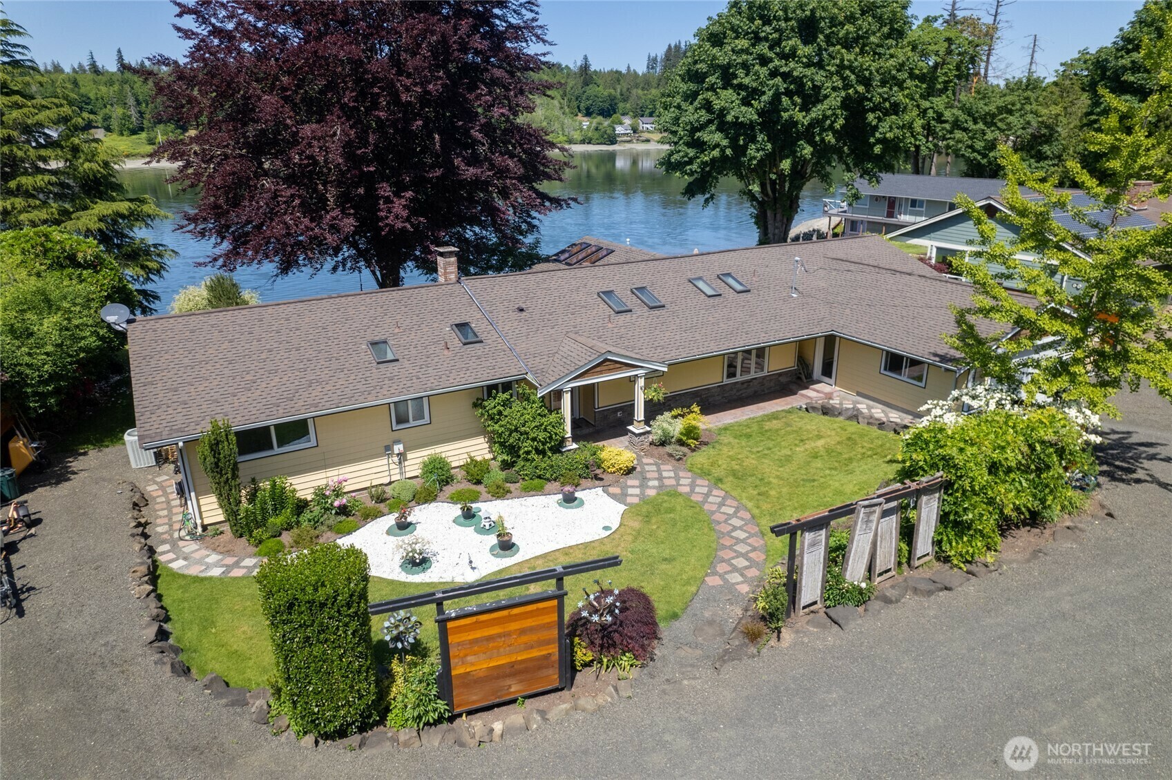 Property Photo: 295 Bayview Road WA 98584