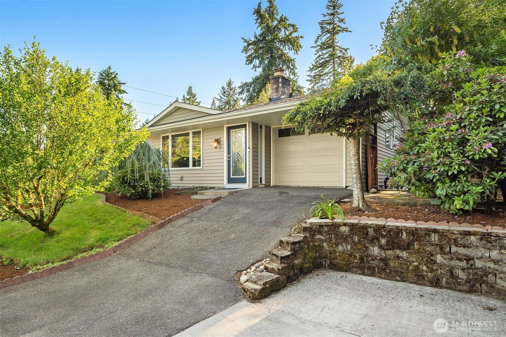 Property Photo: 2741 128th Avenue SE WA 98005