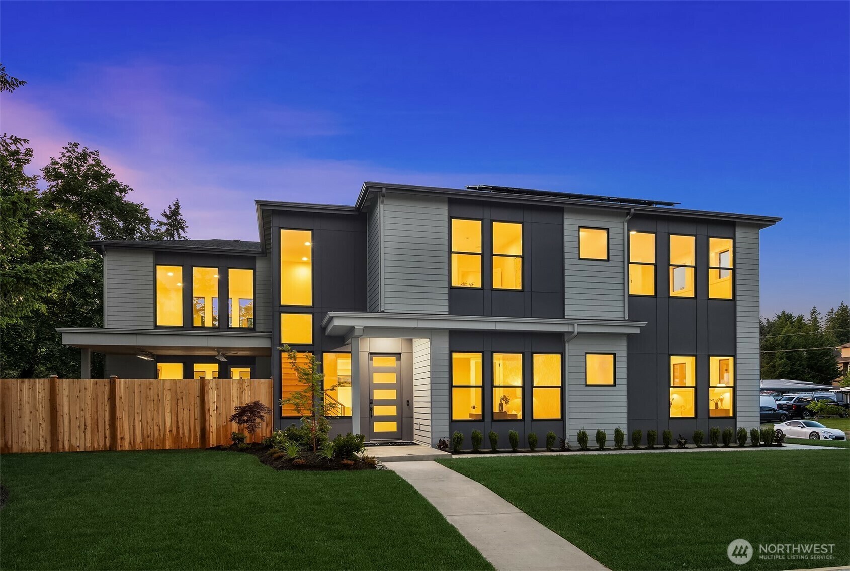 Property Photo: 627 155th Avenue SE WA 98007