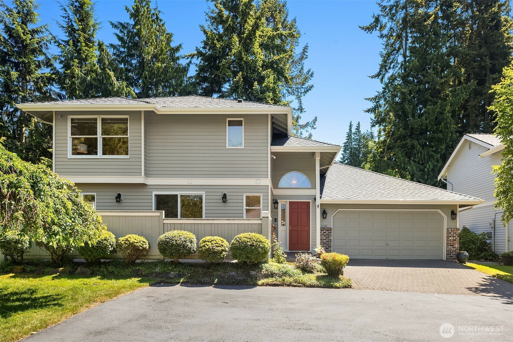 Property Photo:  1211  6th Place S  WA 98020 