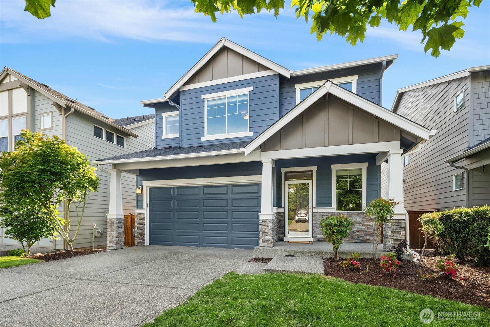 Property Photo: 724 77th Drive SE WA 98258