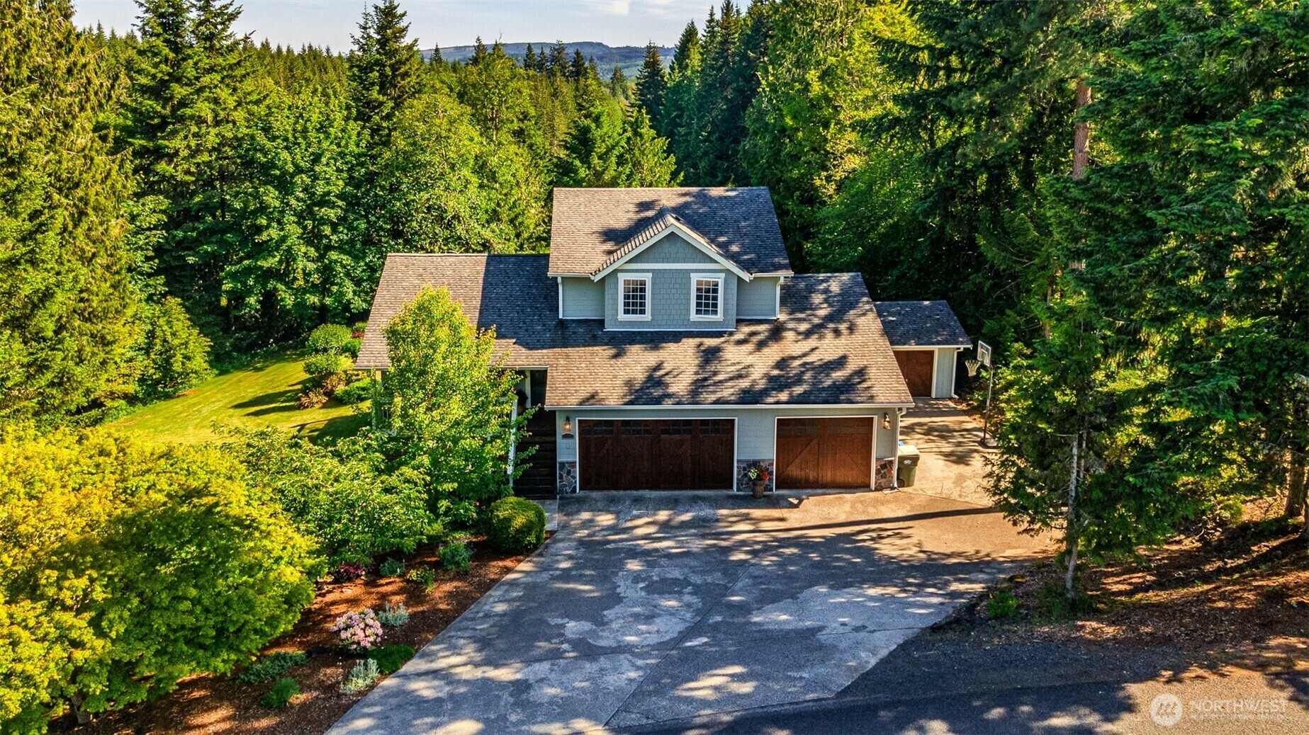 135  Hemlock Drive  Chehalis WA 98532 photo