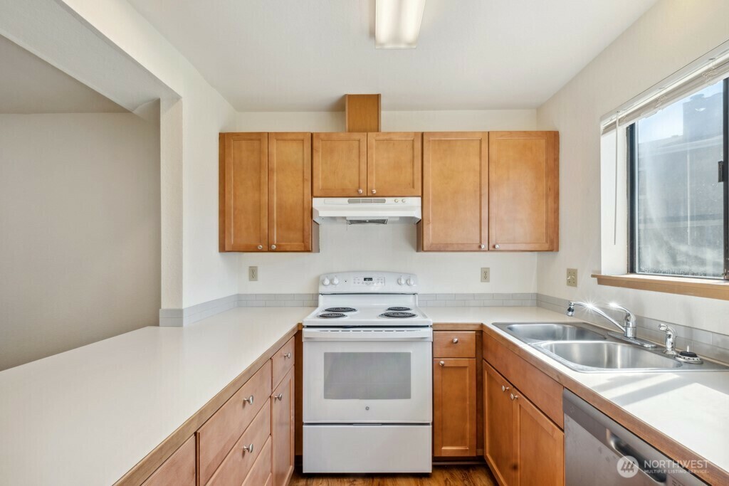 Property Photo: 127 Union Avenue NE WA 98059