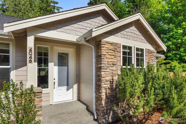 Property Photo:  4046  Rainwood Drive NW  WA 98502 