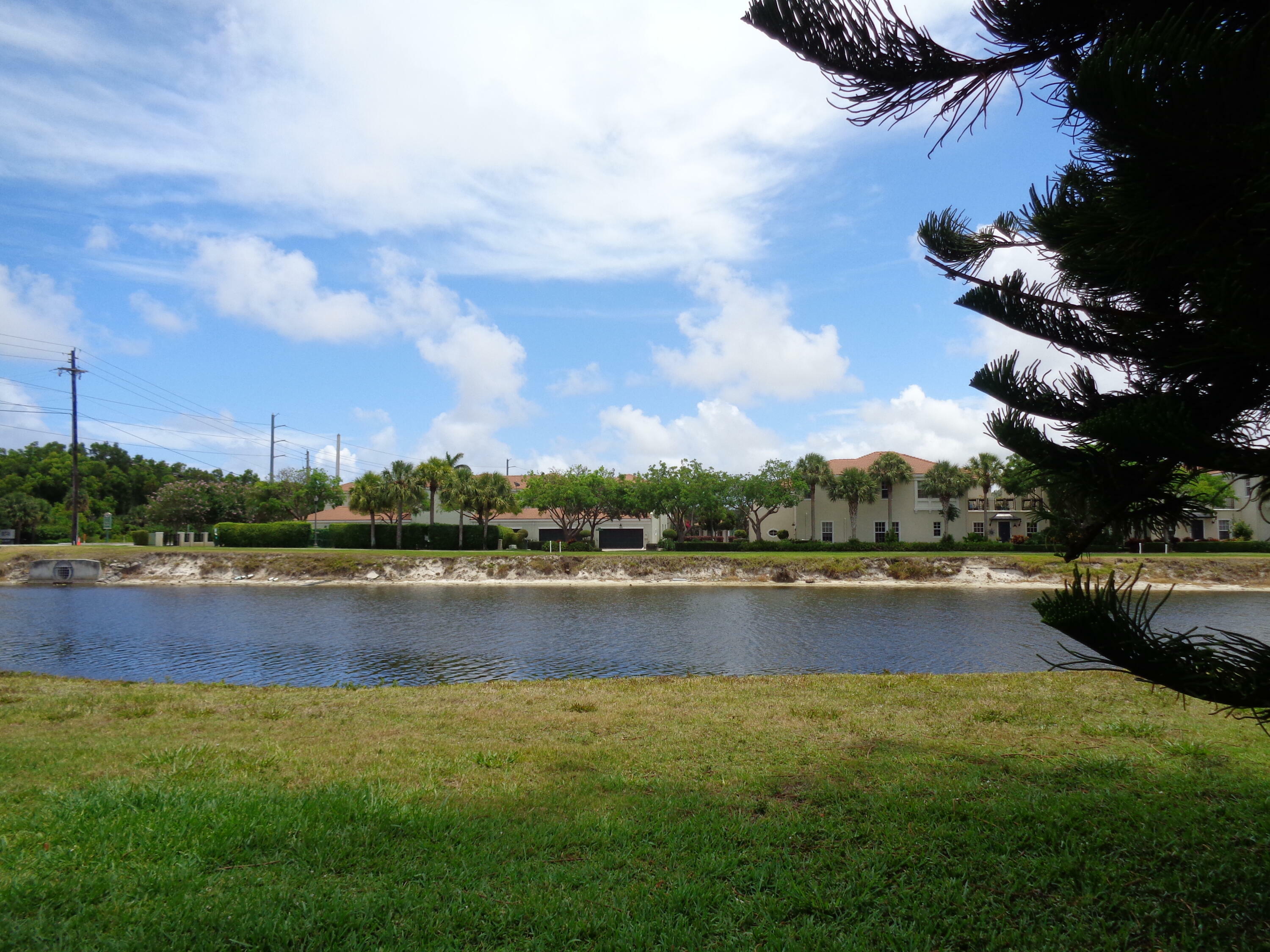 Property Photo: 3109 SW 20th Terrace 21A1 FL 33445