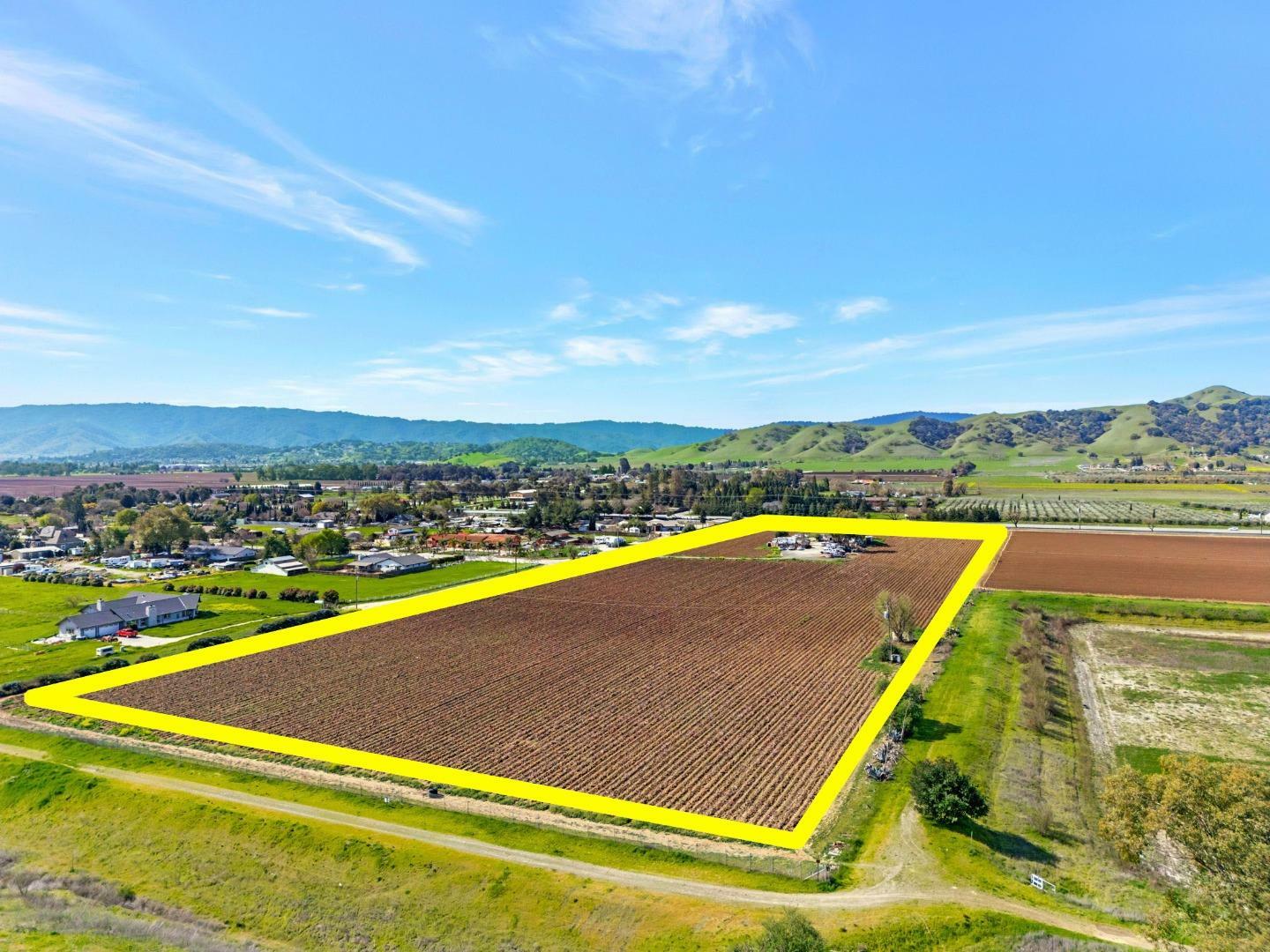 Property Photo: 11580 Monterey Road CA 95020