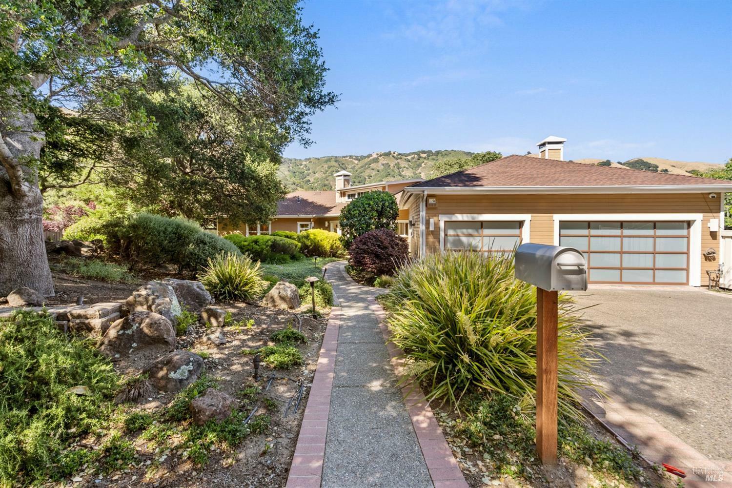 Property Photo: 1 Golden Lily Place CA 94903