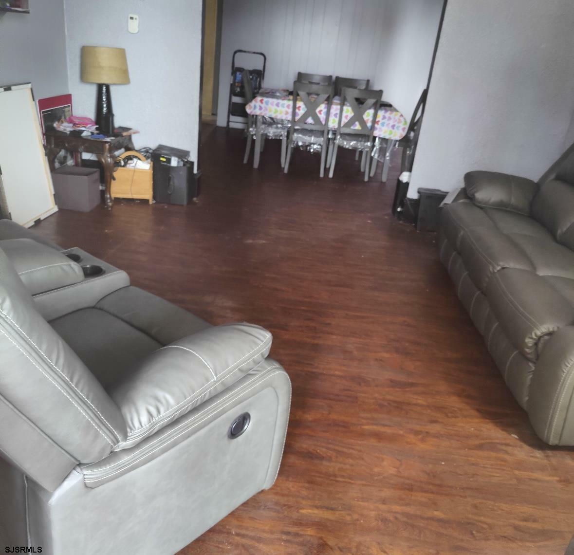 Property Photo: 406 W Washington Ave NJ 08232