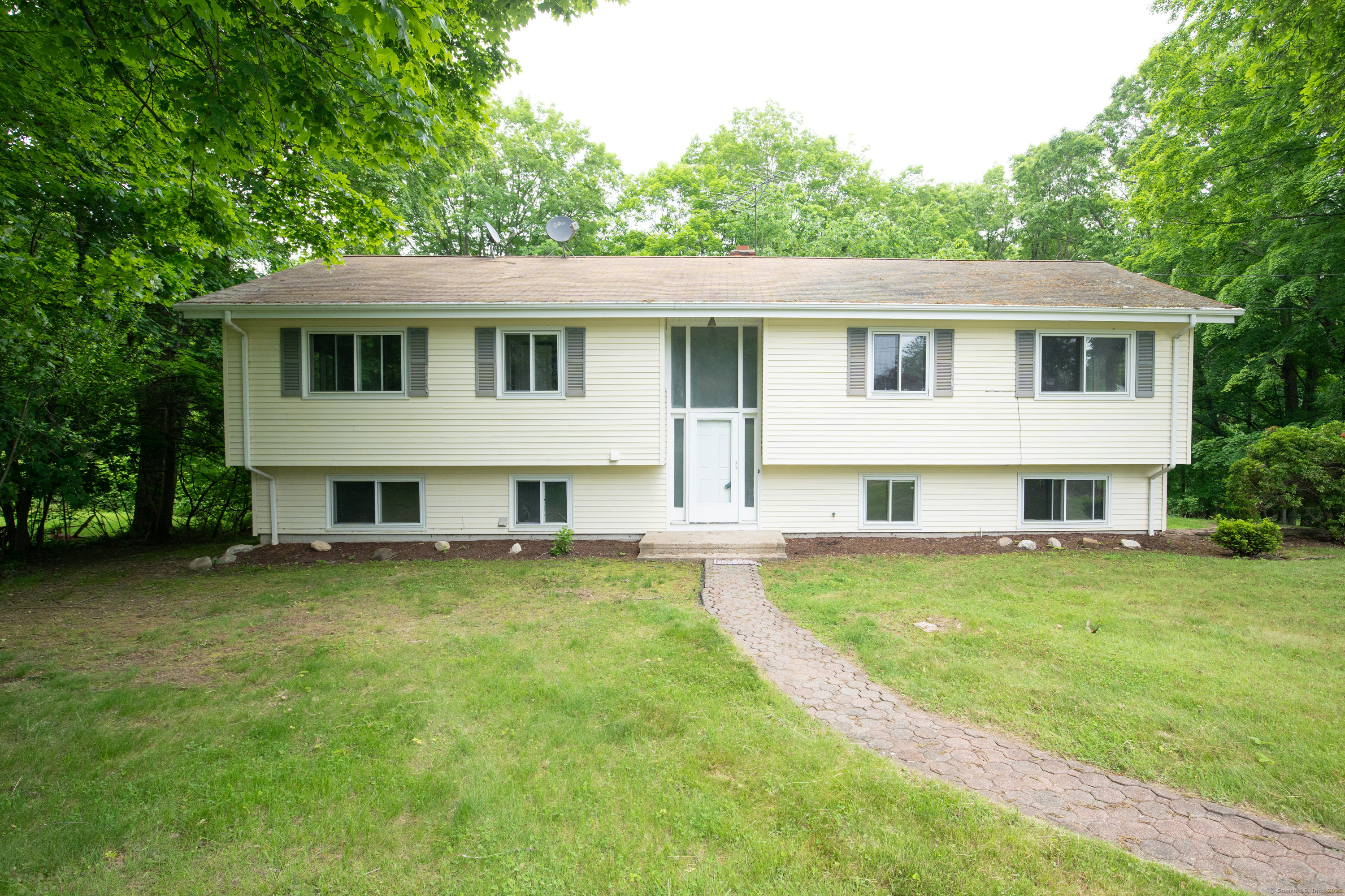 Property Photo: 21 Elizabeth Street CT 06611