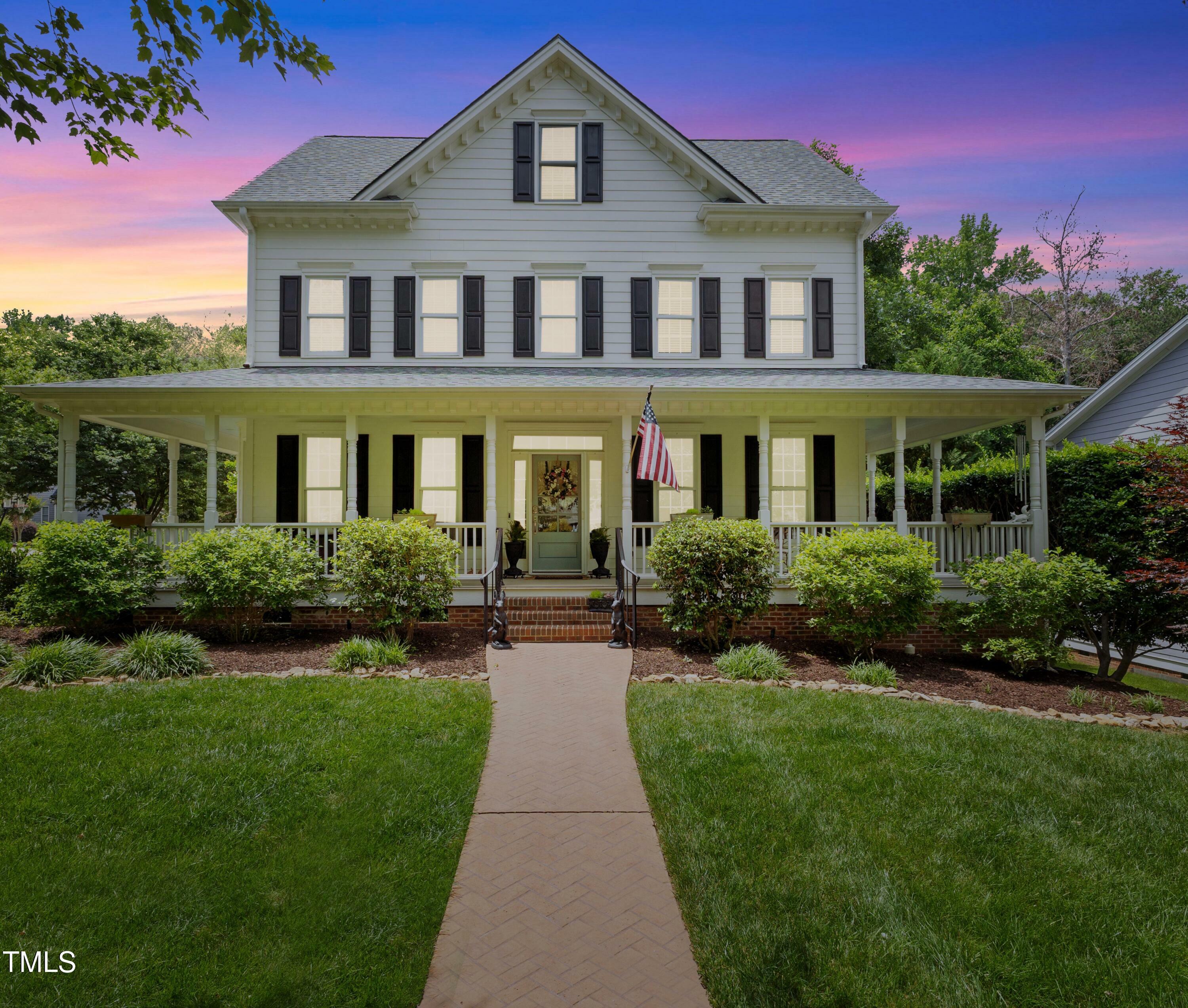 Property Photo: 200 Cobblepoint Way NC 27540