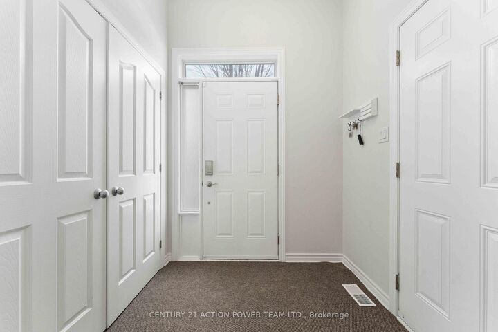 Property Photo: 965 Gosnell Terrace ON K4A 5C5