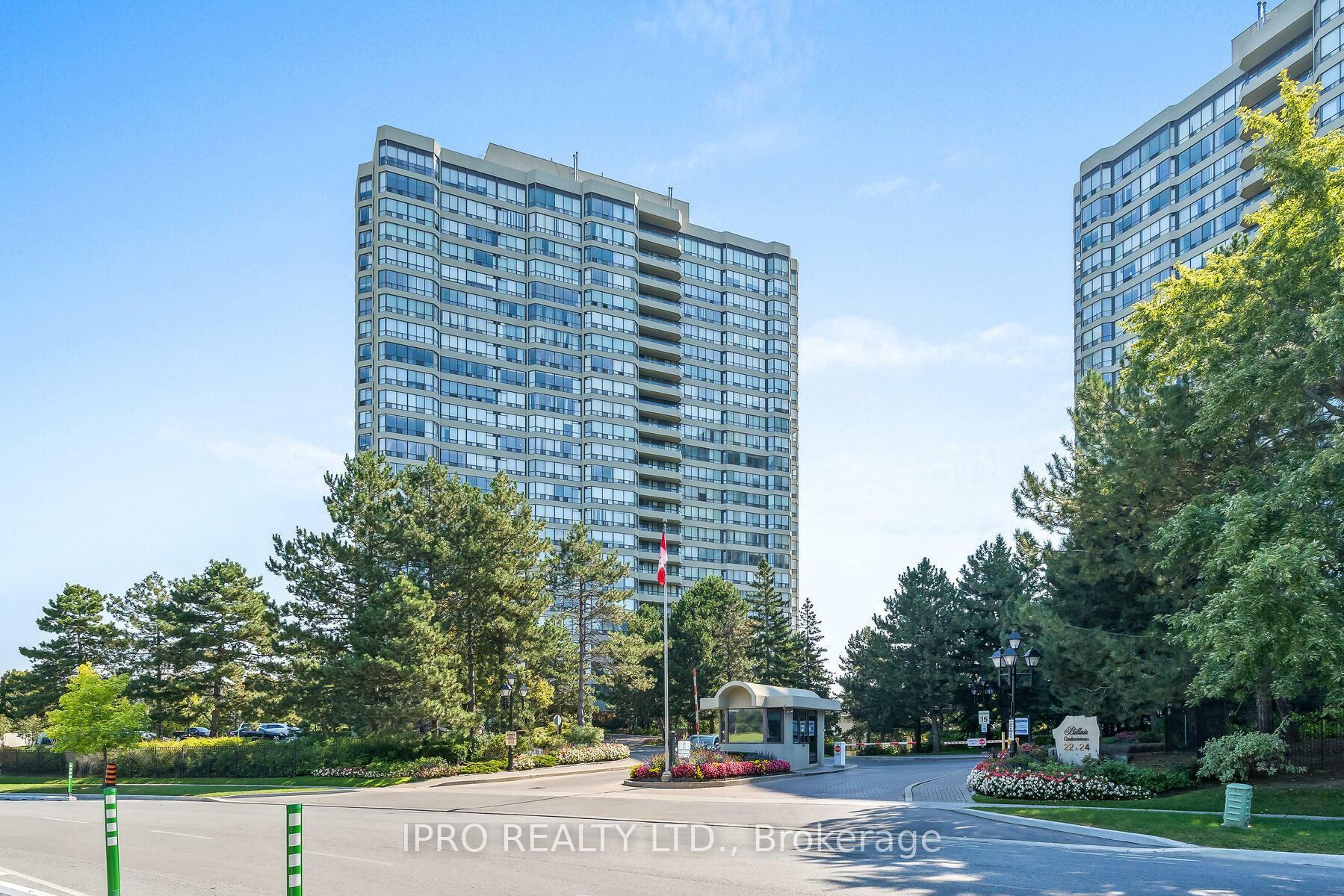 Property Photo:  22 Hanover Road 901  ON L6S 5K7 
