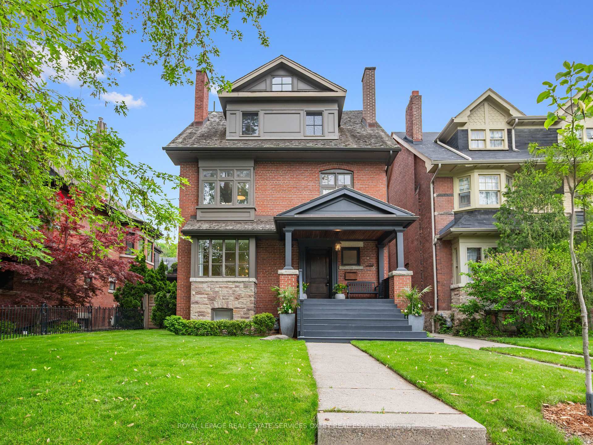 24 St Andrews Gardens  Toronto ON M4W 2E1 photo