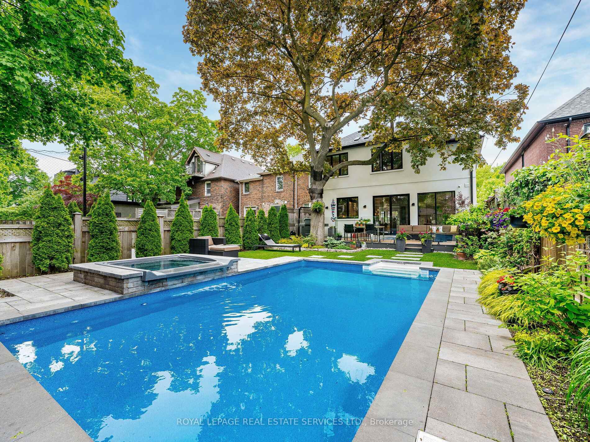 529 Briar Hill Avenue  Toronto ON M5N 1N1 photo