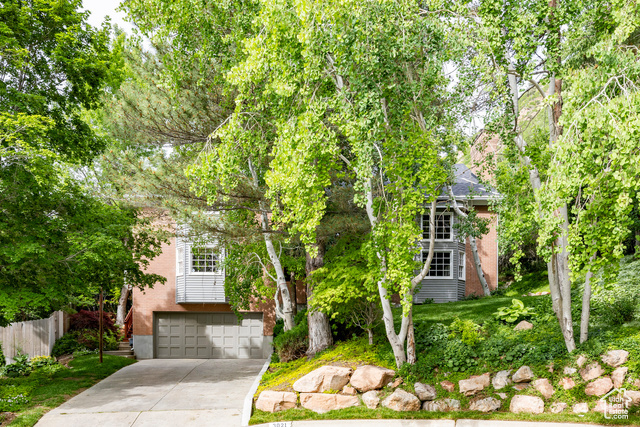 3021 E Shakespeare Pl  Salt Lake City UT 84108 photo