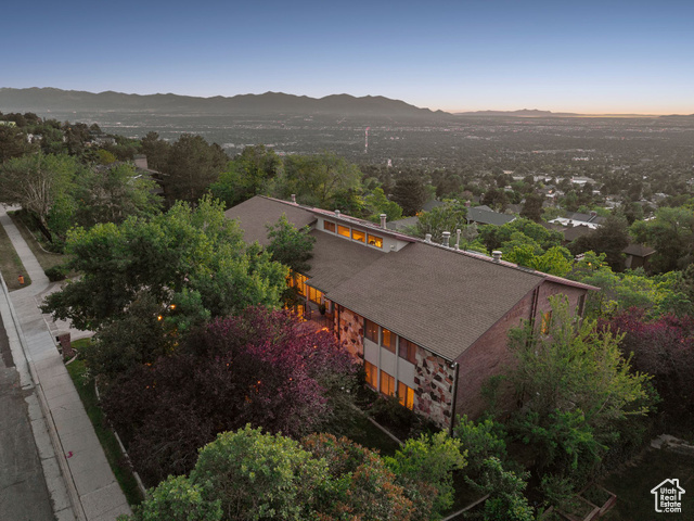 Property Photo: 4484 S Parkview Dr E UT 84124