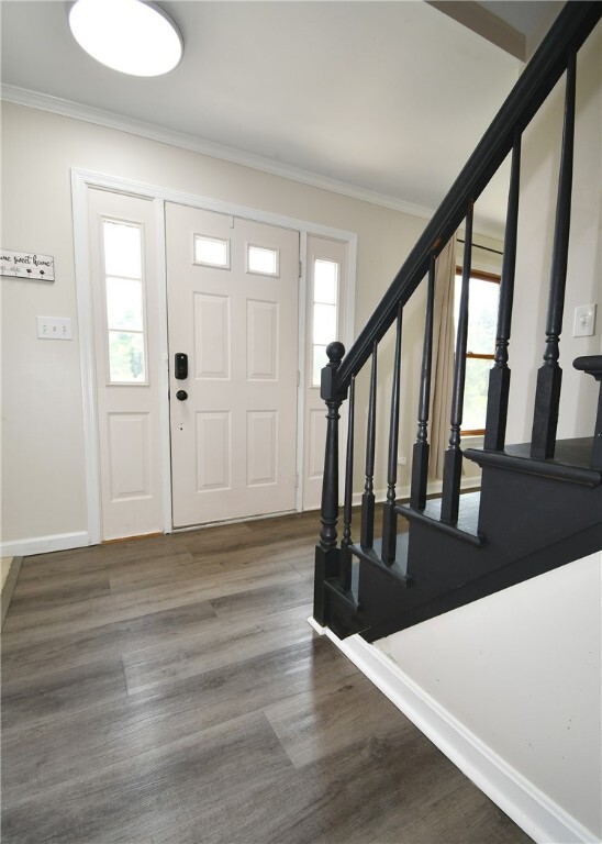 Property Photo: 533 Hickory Ln PA 15342