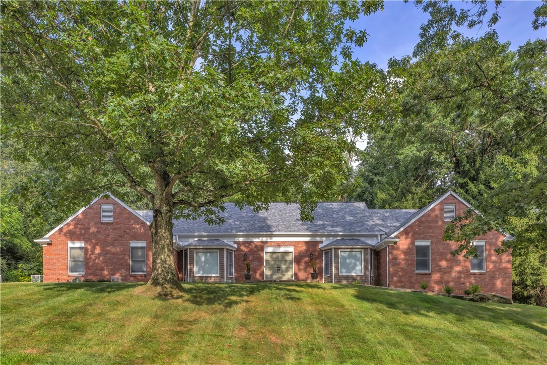 Property Photo: 3124 Antheo Ct PA 15668
