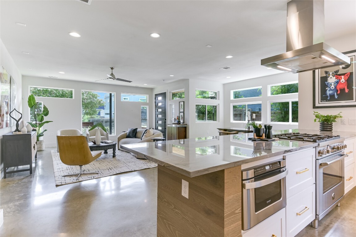 Property Photo:  1904 Sl Davis Avenue 1  TX 78702 