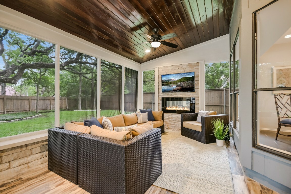 Property Photo: 12305 Beartrap Lane TX 78729
