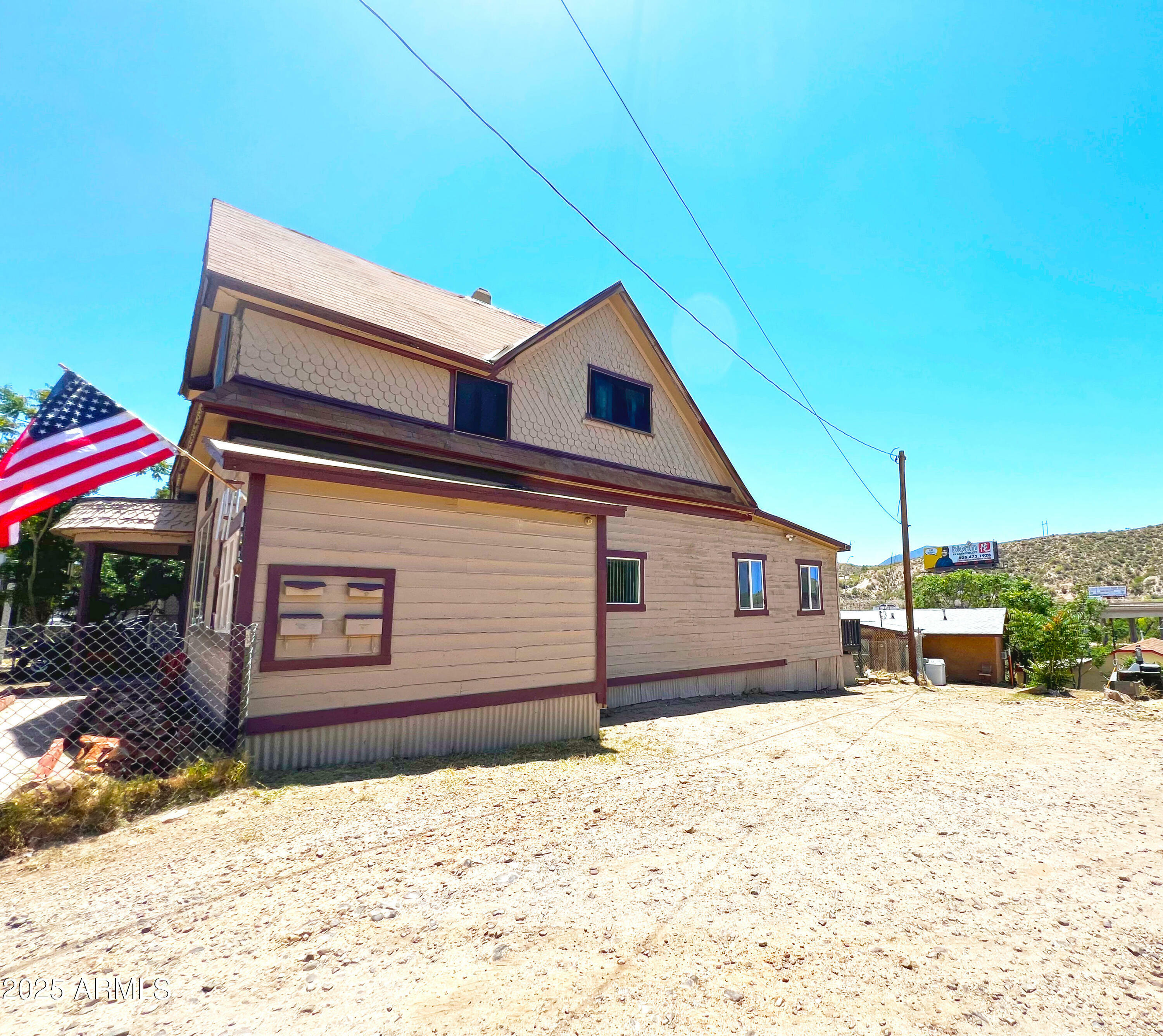 Property Photo: 434 S Hill Street 1 AZ 85501