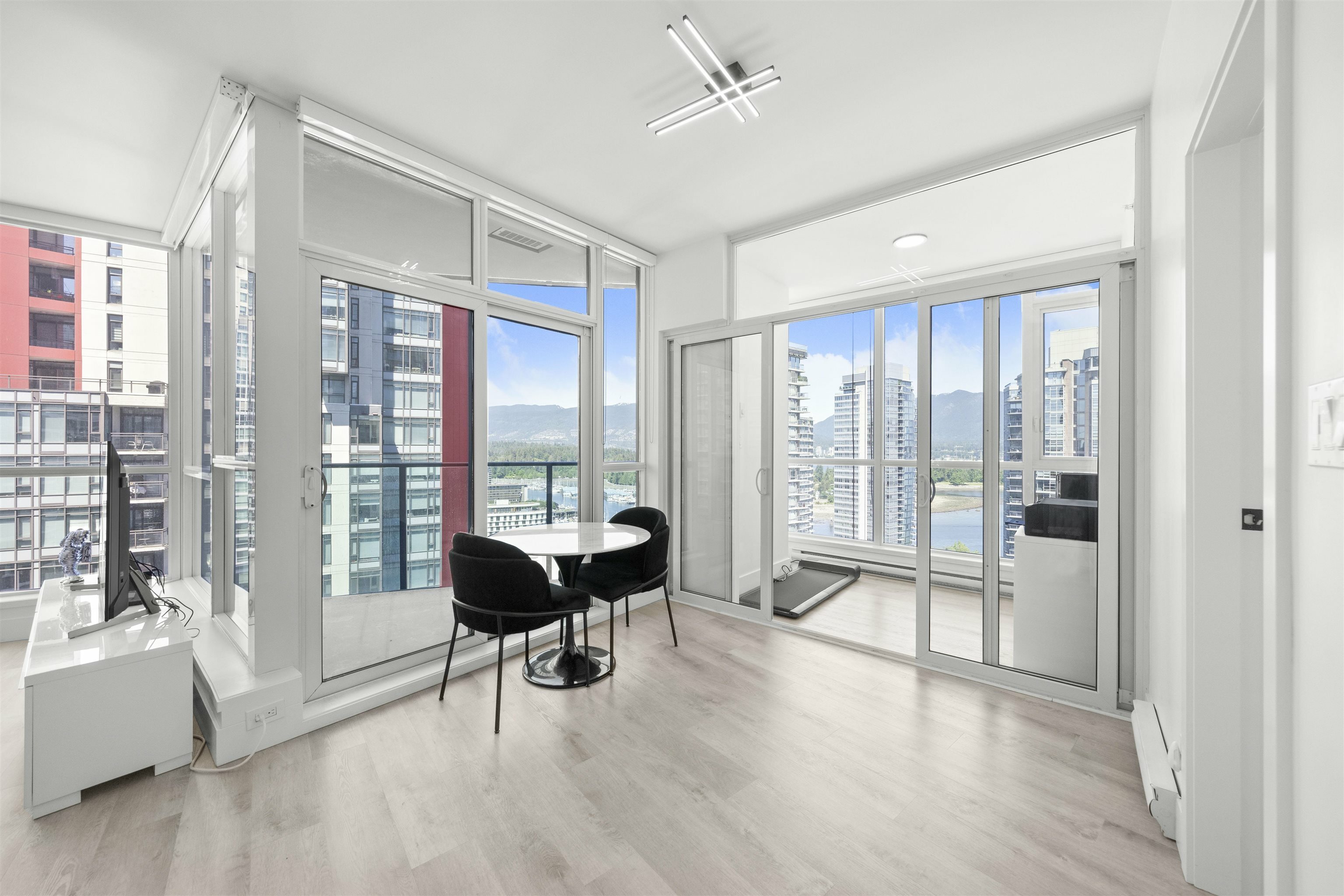 Property Photo:  1189 Melville Street 2201  BC V6E 4T8 