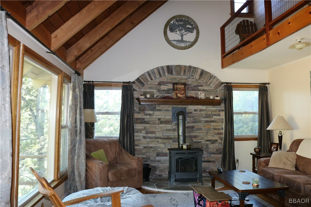 Property Photo:  21 Holcomb Valley Road  CA 92333 
