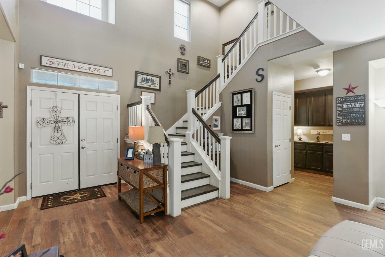 Property Photo: 5604 Running Brook Street CA 93312