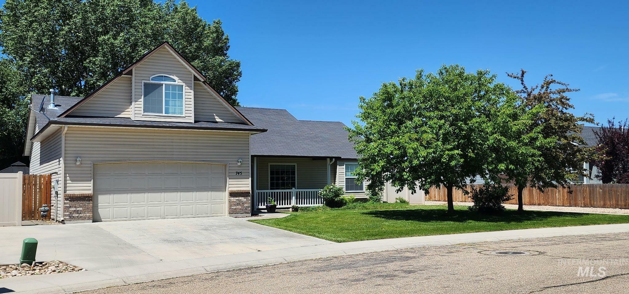 745 Harpy Ave.  Middleton ID 83644 photo