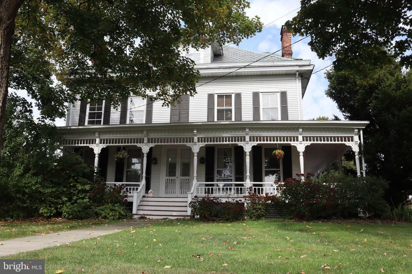Property Photo:  111 Center Street  NJ 08809 