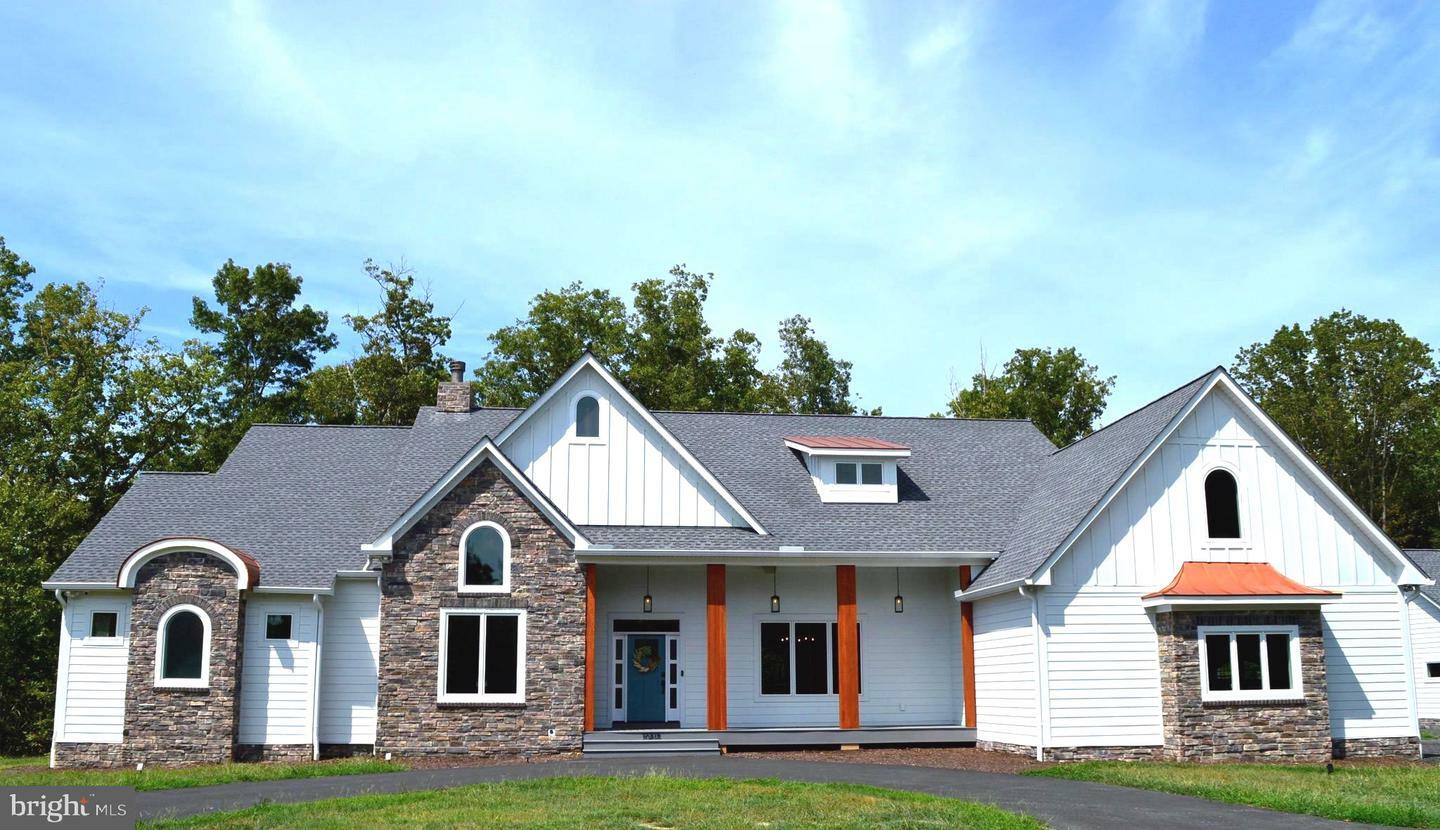 Property Photo: 10815 Downton Avenue VA 22553