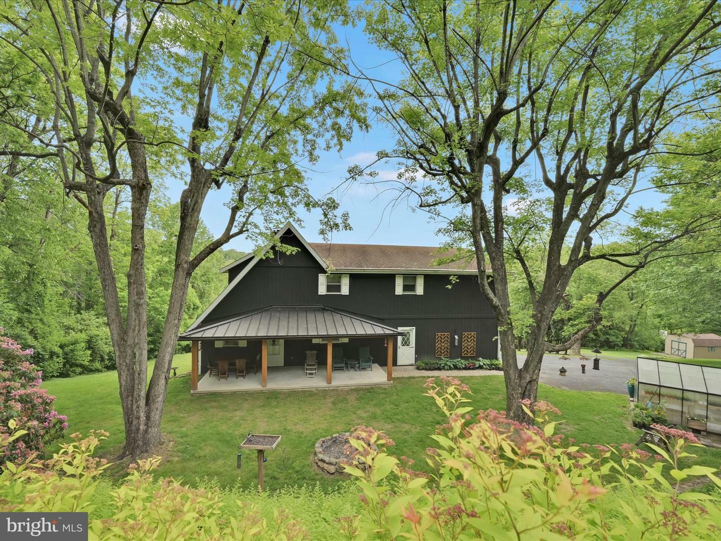 Property Photo: 82 S Mountain Road PA 19551