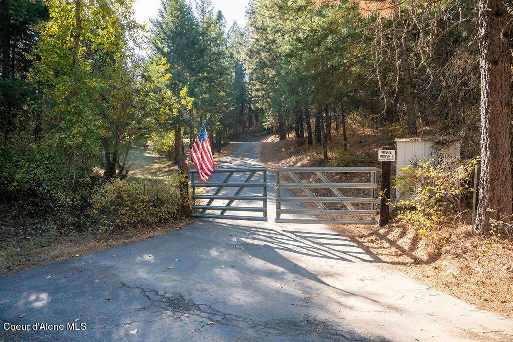 Property Photo: 905 S Tanglewood Rd ID 83854