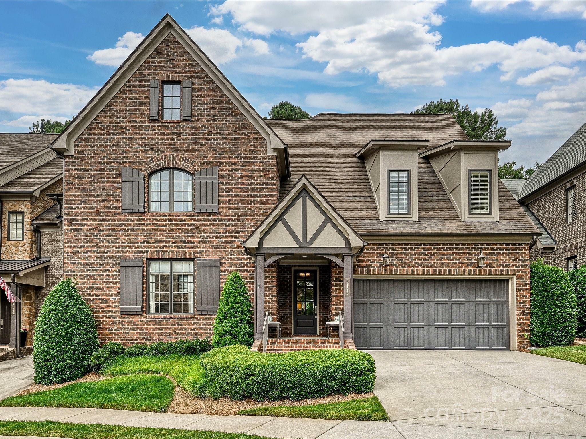 Property Photo: 6128 Fletcher Circle NC 28226