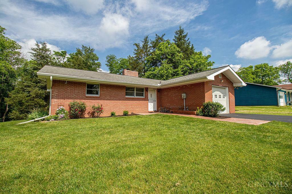 Property Photo:  2713 Hilltop Court  OH 45157 